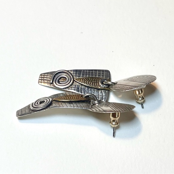 Vintage Post Modern Earrings Mixed Metal Pierced Drop Geometric Etched Brutalist - Picture 3 of 7